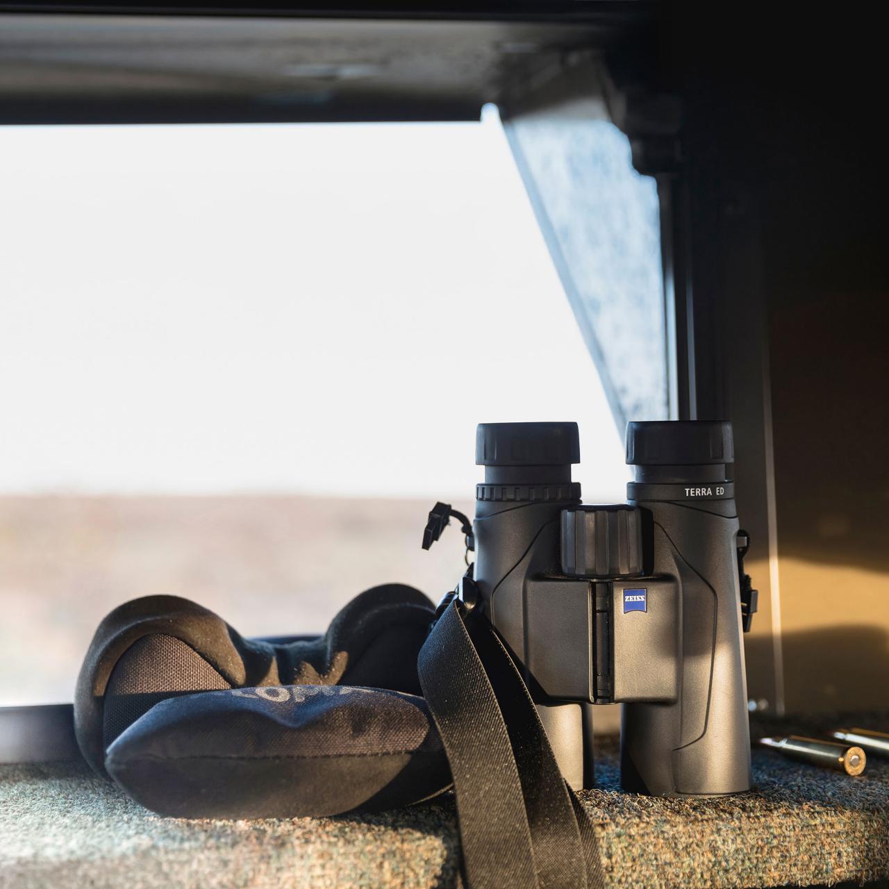 Zeiss 8×25?Terra ED コンパクトポケット グレー・ブラック 双眼鏡 Amazon.co.jp: Zeiss 8×25 Terra ED コンパクトポケット グレー