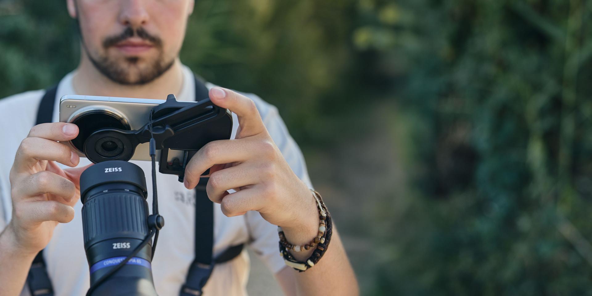 ZEISS デジスコープアダプター | あらゆる景色を、手軽に撮影