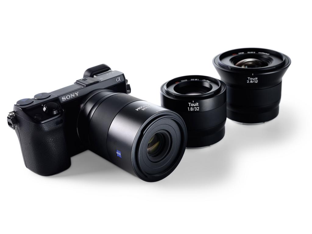 ZEISS トゥイット オートフォーカス APS-C レンズ（Sonyおよび