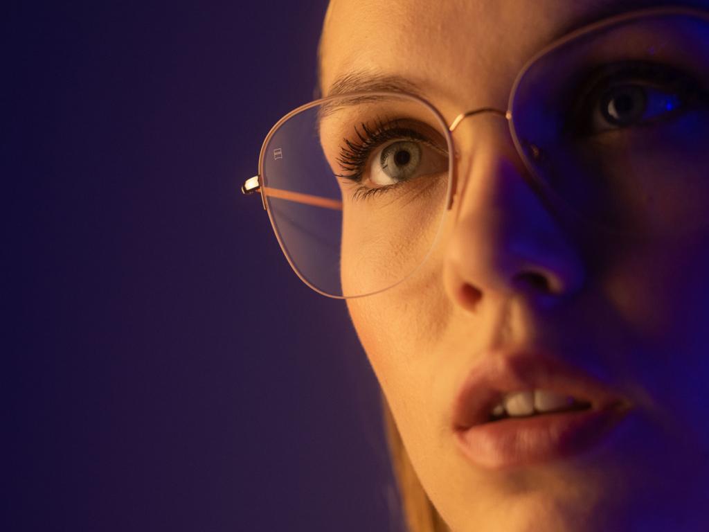 ZEISS ブルーガードレンズ | ブルーライトをカットするレンズ