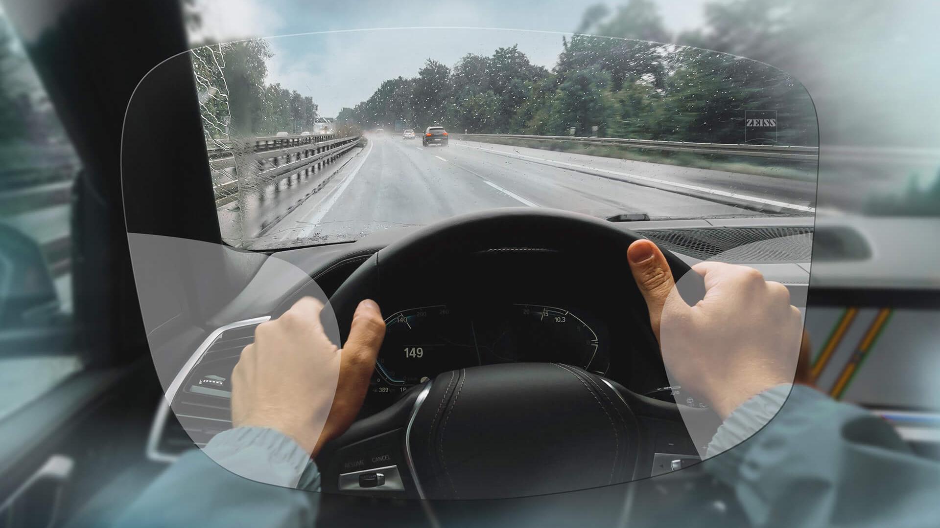 ZEISS DriveSafe 遠近両用レンズ Individualの見え方。画像は、レンズを通した光景のイメージです。 