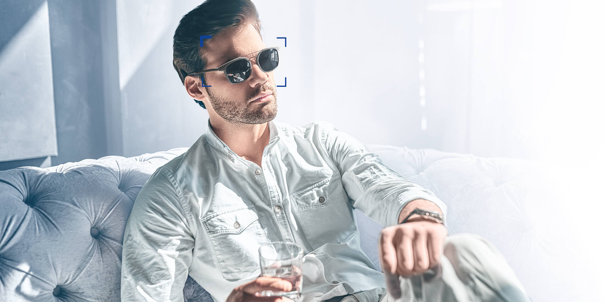 Zeiss の Photofusion 技術を用いた調光レンズ Zeiss の Photofusion 技術を用いた調光レンズ